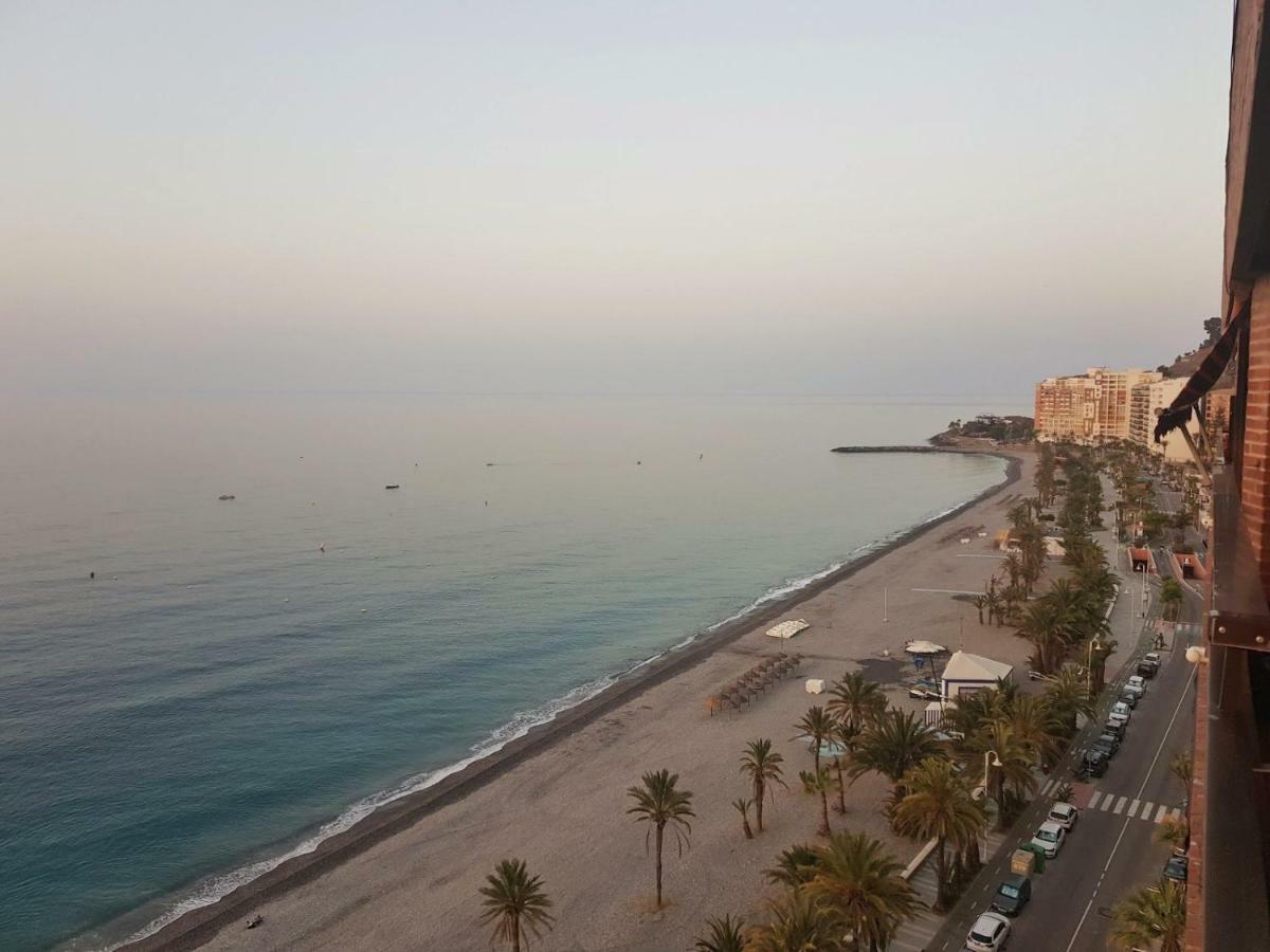 Atico En Almunecar. Primera Linea De Playa Con Vistas Espectaculares エクステリア 写真
